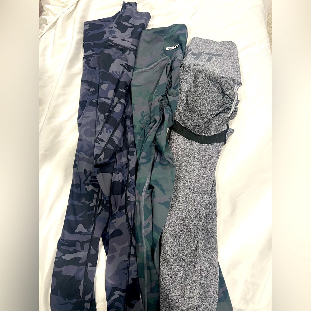 ECHT GYM LEGGINGS SET OF 3!message if you would like separately details